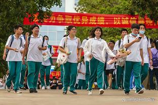 利拉德：我从未在一年的这个时间点去过拉斯维加斯 感觉太棒了